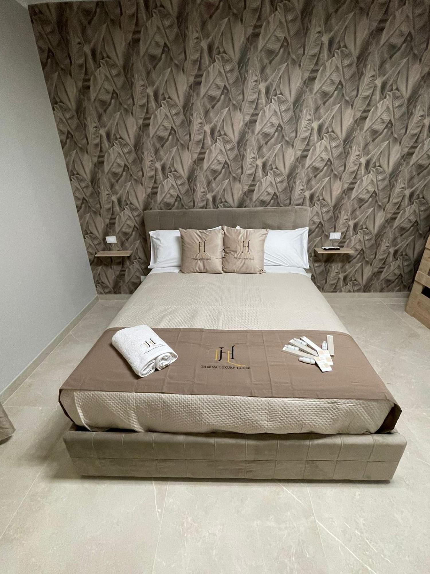 Therma Luxury House Termoli Exteriör bild